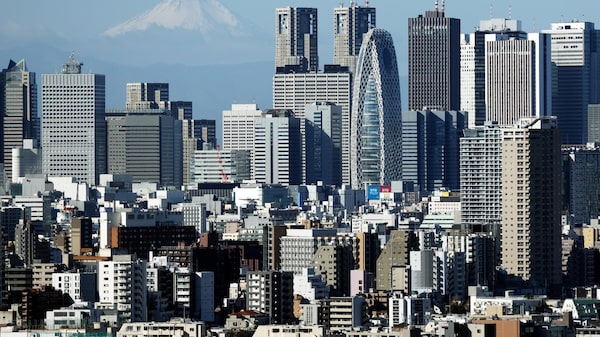 Las acciones asiáticas caen, mientras los bonos estadounidenses mantienen las ganancias Las acciones asiáticas caen, mientras los bonos estadounidenses mantienen las ganancias
