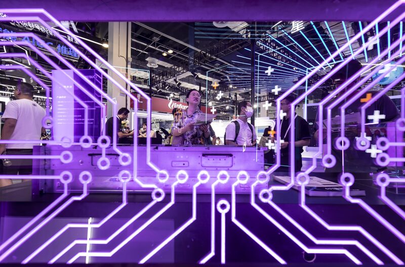 Estados Unidos ha impuesto numerosas restricciones a la venta de chips y semiconductores avanzados y ha informado que de ser necesarias ampliaría las medidas. Estados Unidos ha impuesto numerosas restricciones a la venta de chips y semiconductores avanzados y ha informado que de ser necesarias ampliaría las medidas.