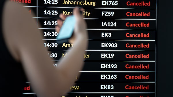 Guerra aumenta tarifas aéreas e afeta viagens globais às vésperas do feriado de Páscoa Guerra aumenta tarifas aéreas e afeta viagens globais às vésperas do feriado de Páscoa