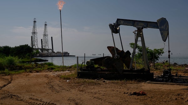 Como a produção de petróleo na Venezuela afetaria o cenário de investimento no Brasil Como a produção de petróleo na Venezuela afetaria o cenário de investimento no Brasil