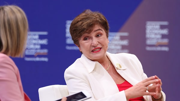 Titular del FMI ve divergencia en políticas monetarias mundiales Titular del FMI ve divergencia en políticas monetarias mundiales