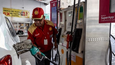 Governo avalia aumentar mistura de etanol para estimular consumidores e usinas Governo avalia aumentar mistura de etanol para estimular consumidores e usinas