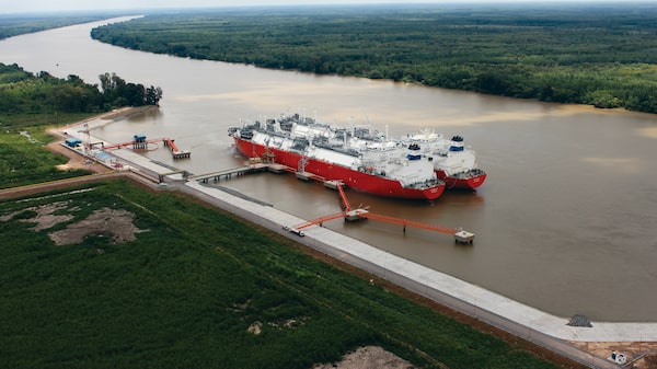 Enarsa se corre de la importación de GNL: los dos gigantes que se disputan el negocio Enarsa se corre de la importación de GNL: los dos gigantes que se disputan el negocio