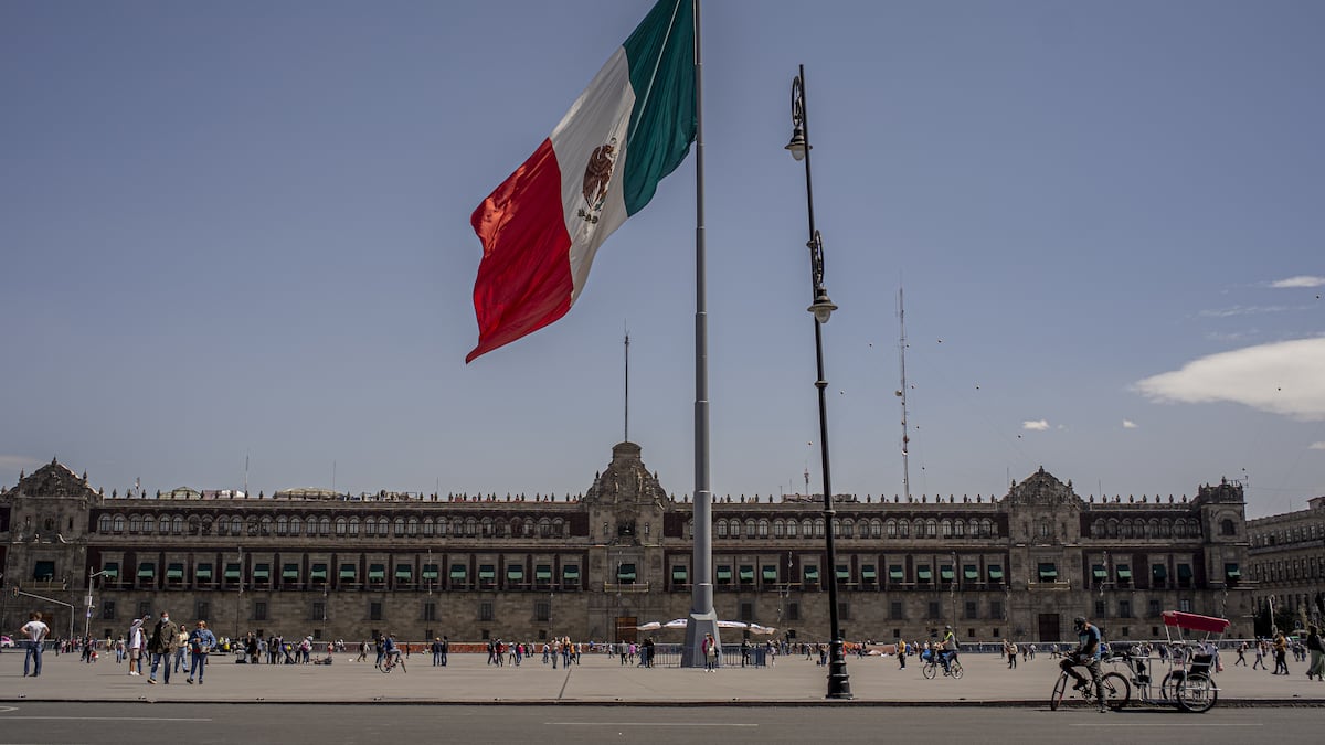 Analistas vs Hacienda: ¿cómo le irá a la economía de México rumbo al cierre del 2026?