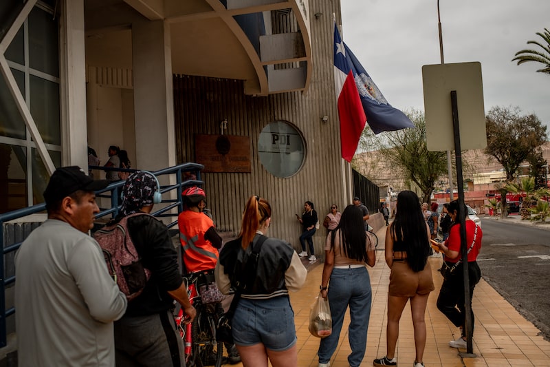 Anti-Migrant Crusader Stokes Border Tensions Ahead of Chile Vote Anti-Migrant Crusader Stokes Border Tensions Ahead of Chile Vote