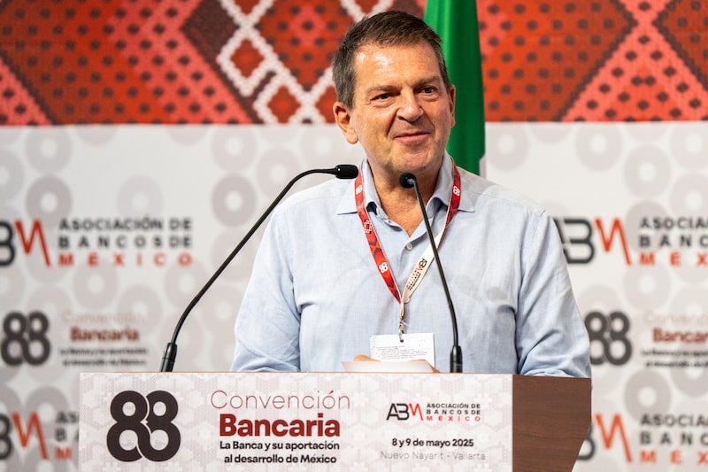 Key Speakers At The Association Of Mexican Banks Convention Key Speakers At The Association Of Mexican Banks Convention