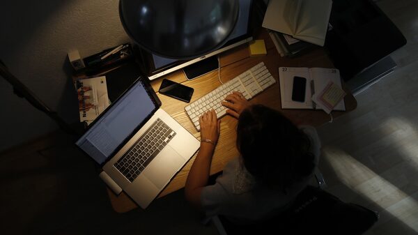 Síndrome del trabajador quemado: estas son las señales de alarma para actuar Síndrome del trabajador quemado: estas son las señales de alarma para actuar