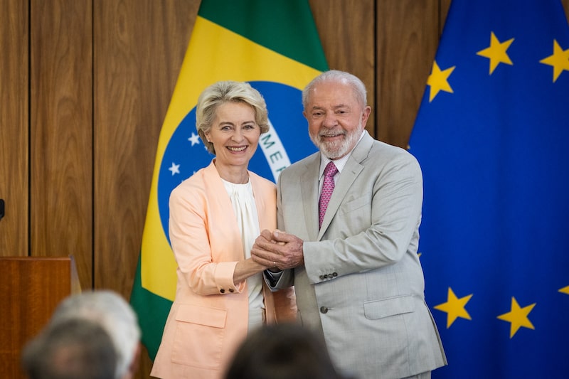 Luiz Inácio Lula da Silva y Ursula von der Leyen durante una conferencia de prensa en Brasilia en 2023. Luiz Inácio Lula da Silva y Ursula von der Leyen durante una conferencia de prensa en Brasilia en 2023.