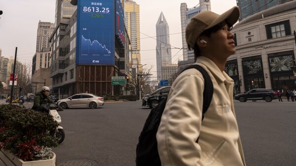 Todo lo que está haciendo China para rescatar su golpeado mercado bursátil Todo lo que está haciendo China para rescatar su golpeado mercado bursátil