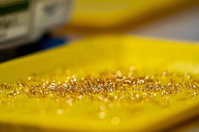 El oro sigue cayendo mientras operadores evalúan la confusión sobre conversaciones EE.UU.-Irán El oro sigue cayendo mientras operadores evalúan la confusión sobre conversaciones EE.UU.-Irán