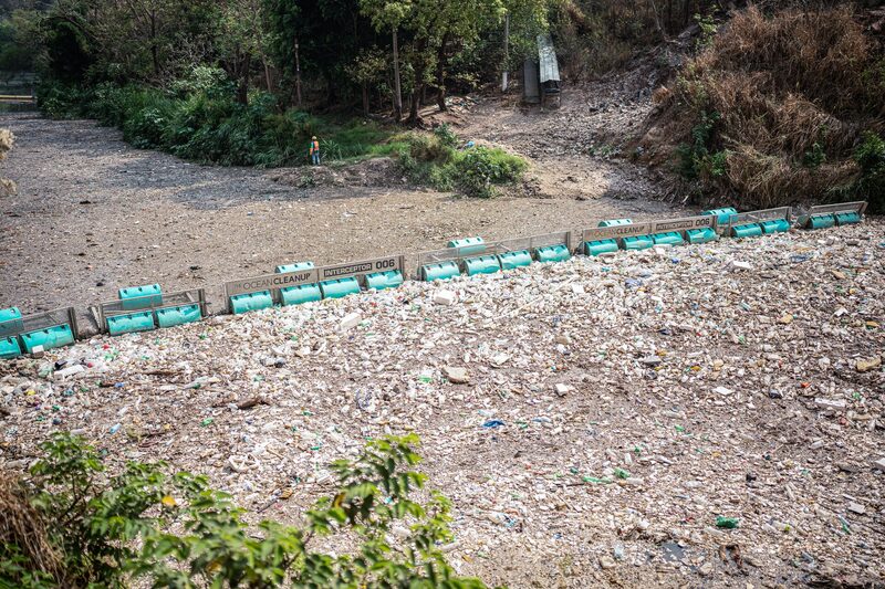 Basura en el río Motagua Basura en el río Motagua