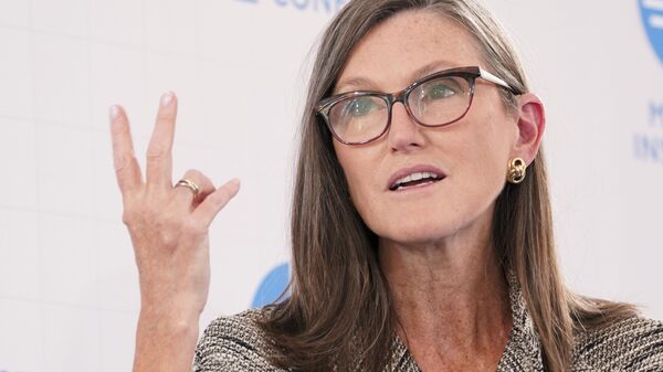 Cathie Wood alista nuevo ETF mientras se agrava año difícil para ARK Cathie Wood alista nuevo ETF mientras se agrava año difícil para ARK