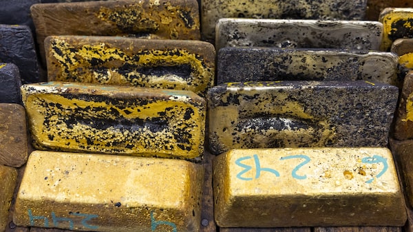 El precio del oro termina su peor trimestre desde 2013: ¿qué hay detrás de la caída? El precio del oro termina su peor trimestre desde 2013: ¿qué hay detrás de la caída?