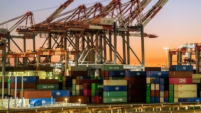 Juez ordena a EE.UU. dejar de calcular aranceles IEEPA a importadores Juez ordena a EE.UU. dejar de calcular aranceles IEEPA a importadores