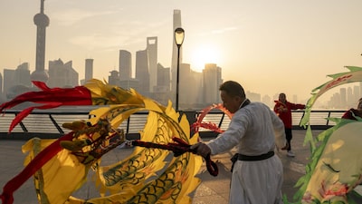 China deve superar EUA em modelos de IA até 2030, diz estudo da Bloomberg Intelligence China deve superar EUA em modelos de IA até 2030, diz estudo da Bloomberg Intelligence