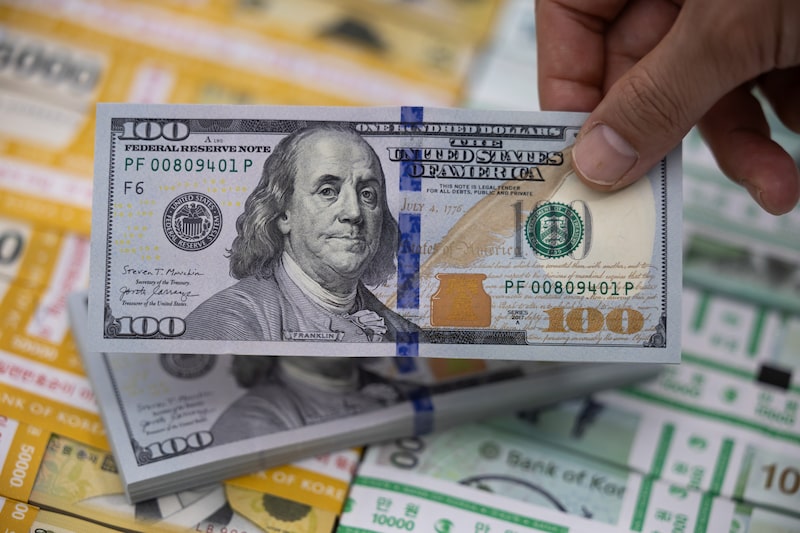 Won Banknotes As The Currency Sinks Against Dollar Won Banknotes As The Currency Sinks Against Dollar