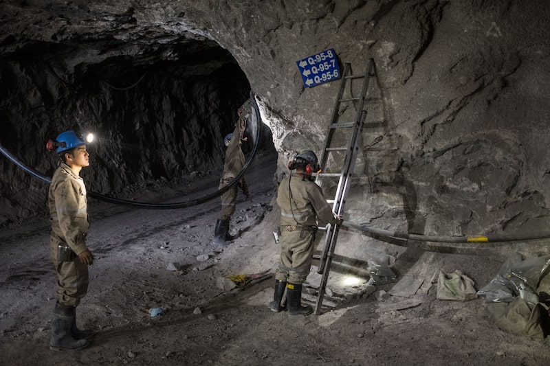 Workers check the ventilation system in the Negociacion Minera Santa Maria de la Paz y Anexas SA silver mine in the town of Villa de La Pas, Matehuala, San Luis Potosi State, Mexico, on Thursday, April 5, 2018. The National Institute of Statistics and Geography (INEGI) is scheduled to release mining figures on April 30. Photographer: Mauricio Palos/Bloomberg Workers check the ventilation system in the Negociacion Minera Santa Maria de la Paz y Anexas SA silver mine in the town of Villa de La Pas, Matehuala, San Luis Potosi State, Mexico, on Thursday, April 5, 2018. The National Institute of Statistics and Geography (INEGI) is scheduled to release mining figures on April 30. Photographer: Mauricio Palos/Bloomberg