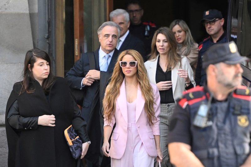 Shakira sale del Tribunal Superior de Justicia de Cataluña tras asistir a su juicio por fraude fiscal, en Barcelona, en 2023. Foto: Josep Lago/AFP/Getty Images Shakira sale del Tribunal Superior de Justicia de Cataluña tras asistir a su juicio por fraude fiscal, en Barcelona, en 2023. Foto: Josep Lago/AFP/Getty Images