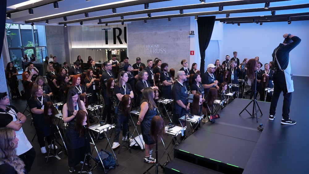 Treinamento de profissionais promovido pela Truss, do Grupo Boticário (Foto: Divulgação) Treinamento de profissionais promovido pela Truss, do Grupo Boticário (Foto: Divulgação)