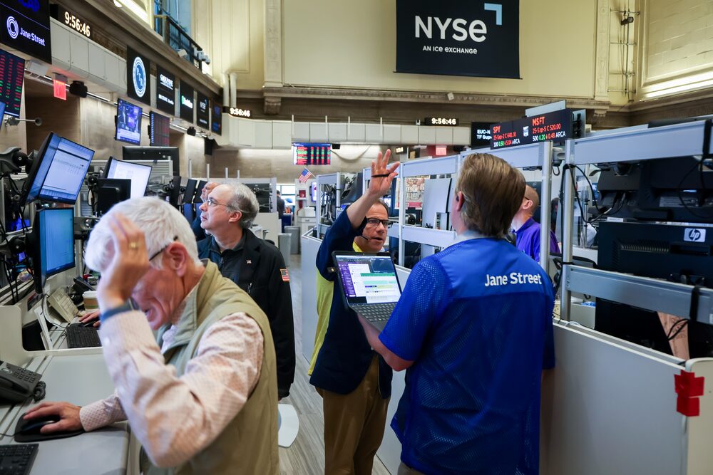 US Stocks Drop As Tech Rout Deepens, Hurt By Climbing Yields US Stocks Drop As Tech Rout Deepens, Hurt By Climbing Yields