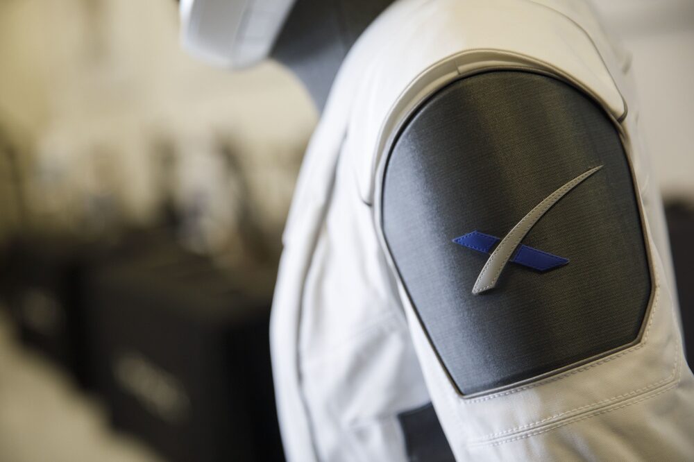 E logo de SpaceX E logo de SpaceX