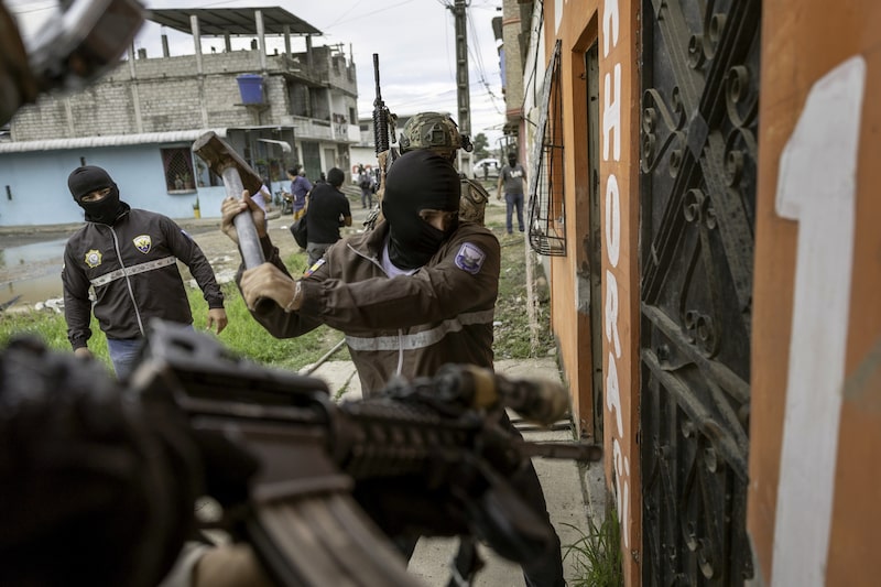 Detener asesinatos, luchar contra las drogas, aumentar impuestos: por qué Ecuador ama a Daniel Noboa Detener asesinatos, luchar contra las drogas, aumentar impuestos: por qué Ecuador ama a Daniel Noboa