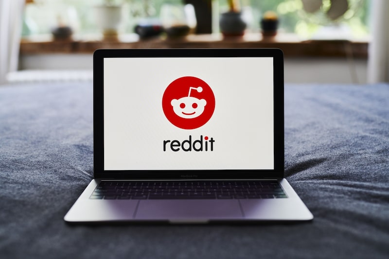 Reddit también reducirá sus planes de contratación a 100 nuevos roles, frente a 300 anteriormente. Reddit también reducirá sus planes de contratación a 100 nuevos roles, frente a 300 anteriormente.
