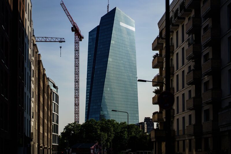 Vista del Banco Central Europeo desde Ostende en Frankfurt am Main Vista del Banco Central Europeo desde Ostende en Frankfurt am Main