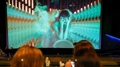 Filme do novo álbum de Taylor Swift lidera bilheteria nos EUA e arrecada US$ 33 mi Filme do novo álbum de Taylor Swift lidera bilheteria nos EUA e arrecada US$ 33 mi