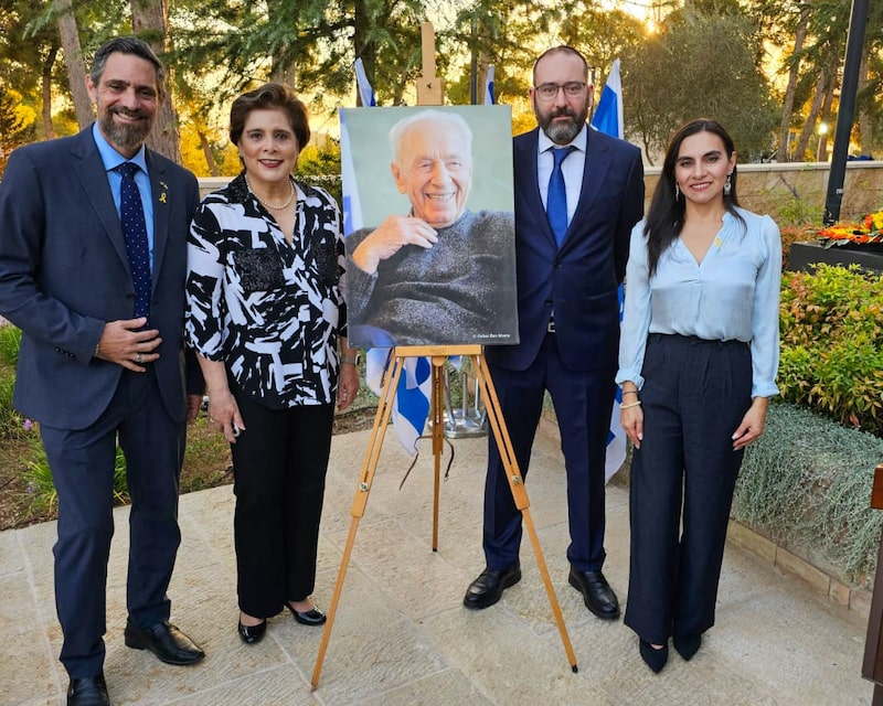 verónica abad israel verónica abad israel