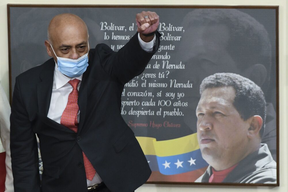 Jorge Rodríguez, presidente entrante de la Asamblea Nacional, hace un gesto después de prestar juramento durante una sesión de la nueva Asamblea Nacional en Caracas, Venezuela, el martes 5 de enero de 2021. Jorge Rodríguez, presidente entrante de la Asamblea Nacional, hace un gesto después de prestar juramento durante una sesión de la nueva Asamblea Nacional en Caracas, Venezuela, el martes 5 de enero de 2021.