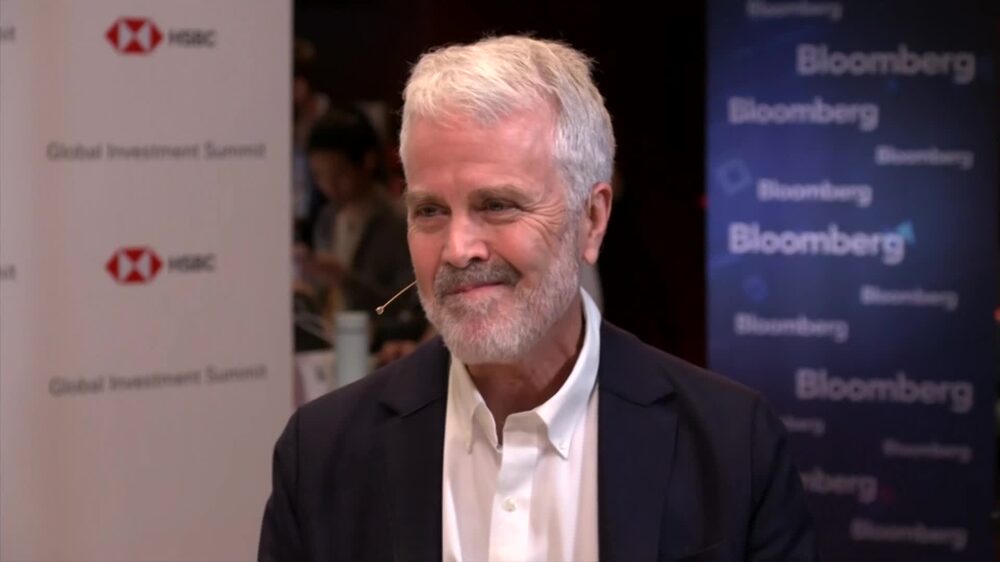 El ex CEO de Tesla Inc., Martin Eberhard, dijo que la compañía automotriz debería reconsiderar sus planes de desechar el automóvil eléctrico de bajo costo ya que reducir los precios es clave para una mayor adopción. El ex CEO de Tesla Inc., Martin Eberhard, dijo que la compañía automotriz debería reconsiderar sus planes de desechar el automóvil eléctrico de bajo costo ya que reducir los precios es clave para una mayor adopción.