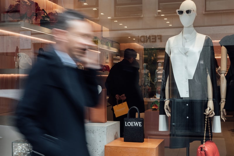 LVMH Moet Hennessy Louis SE Tiendas de lujo antes de los resultados LVMH Moet Hennessy Louis SE Tiendas de lujo antes de los resultados