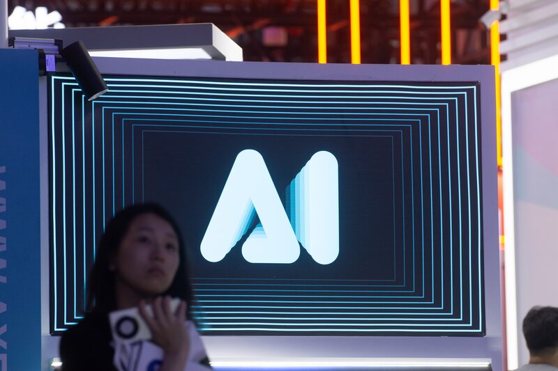 Adobe, Shutterstock e Wix estão entre as possíveis afetadas; investidores projetam disrupção semelhante à causada pela chegada da internet Adobe, Shutterstock e Wix estão entre as possíveis afetadas; investidores projetam disrupção semelhante à causada pela chegada da internet