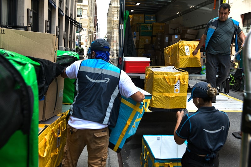 Entregas de Amazon en Nueva York. Foto: Klaus Galiano/Bloomberg Entregas de Amazon en Nueva York. Foto: Klaus Galiano/Bloomberg