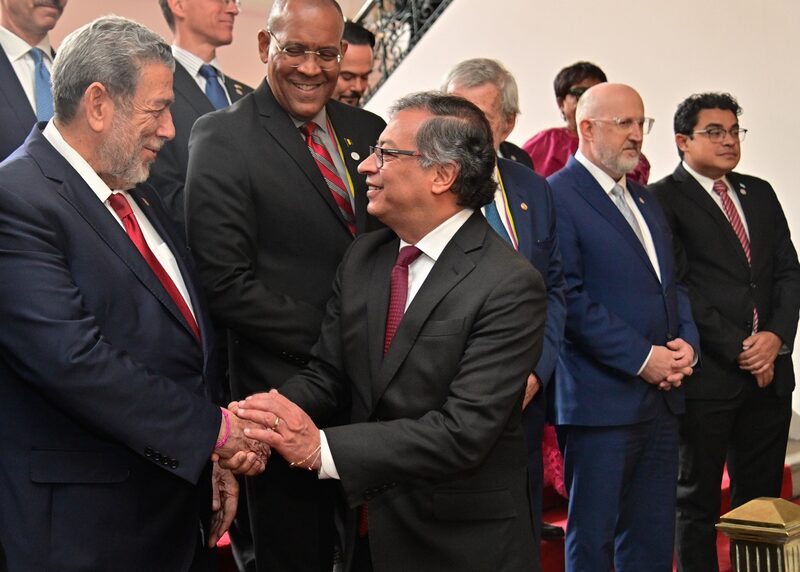 Gustavo Petro saluda a los invitados a la Cumbre Internacional sobre Venezuela / Foto Cancillería de Colombia Gustavo Petro saluda a los invitados a la Cumbre Internacional sobre Venezuela / Foto Cancillería de Colombia