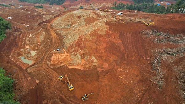 ‘Rei do níquel’: como um trader conquistou uma fortuna com o boom de carros elétricos ‘Rei do níquel’: como um trader conquistou uma fortuna com o boom de carros elétricos