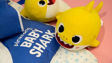 Las acciones de Pinkfong, creador de ‘Baby Shark’, se disparan hasta un 62% en su debut Las acciones de Pinkfong, creador de ‘Baby Shark’, se disparan hasta un 62% en su debut