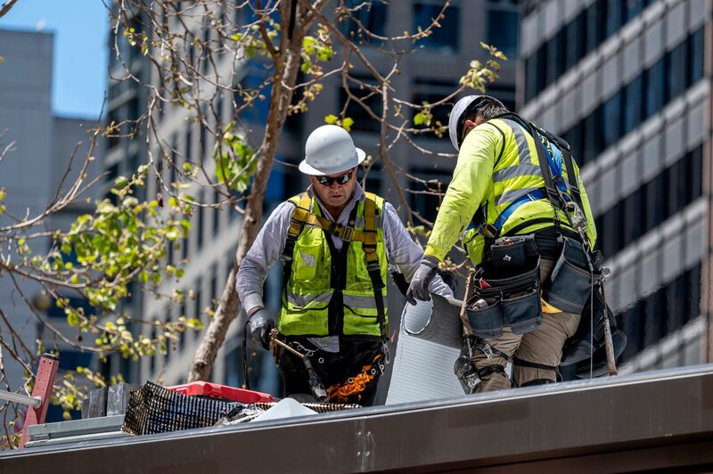 Dados de emprego mostram que a remuneração média por hora subiu 0,4% em agosto, para US$ 35,21 Dados de emprego mostram que a remuneração média por hora subiu 0,4% em agosto, para US$ 35,21