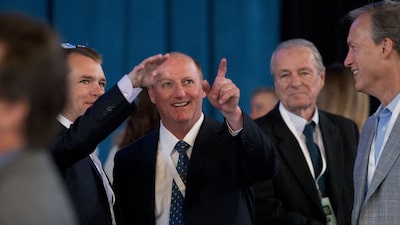 Greg Abel promete manter cultura de Buffett em primeira carta como CEO da Berkshire Greg Abel promete manter cultura de Buffett em primeira carta como CEO da Berkshire