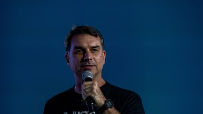 Donald Trump se reúne con el candidato brasileño Flávio Bolsonaro en la Casa Blanca Donald Trump se reúne con el candidato brasileño Flávio Bolsonaro en la Casa Blanca