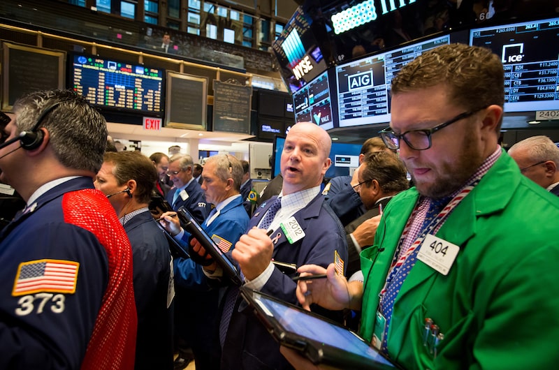 Trading On The Floor Of The NYSE As U.S. Stocks Trim Slide While Consumer Shares Rise On Deal Activity Trading On The Floor Of The NYSE As U.S. Stocks Trim Slide While Consumer Shares Rise On Deal Activity