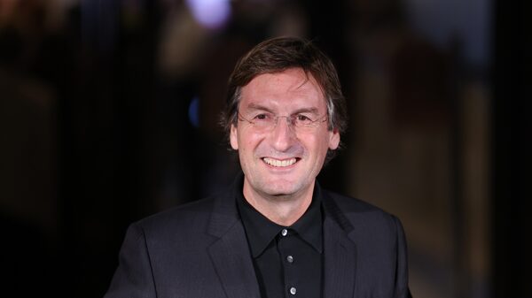 LVMH adia decisão sobre sucessão de Arnault e dá mais poder na moda a Pietro Beccari LVMH adia decisão sobre sucessão de Arnault e dá mais poder na moda a Pietro Beccari