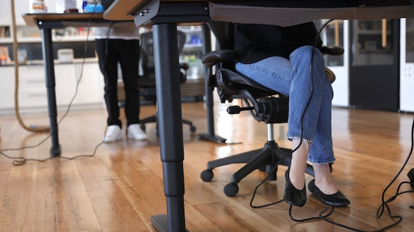 La brecha salarial de género en EE. UU. se redujo en 2023 a la más pequeña registrada La brecha salarial de género en EE. UU. se redujo en 2023 a la más pequeña registrada