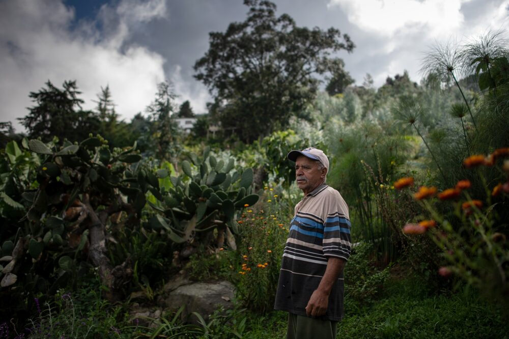 Felipe Díaz ha estado luchando contra la construcción de una torre de teleférico que se pretende construir en medio de su propiedad.Fotógrafo: Gaby Oraa/Bloomberg Felipe Díaz ha estado luchando contra la construcción de una torre de teleférico que se pretende construir en medio de su propiedad.Fotógrafo: Gaby Oraa/Bloomberg