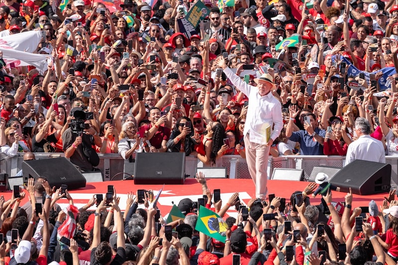 Lula e Flávio dão largada a campanhas presidenciais em seus redutos políticos Lula e Flávio dão largada a campanhas presidenciais em seus redutos políticos