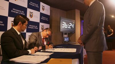 Ecuador suscribiría contratos para cuatro bloques petroleros en el tercer trimeste Ecuador suscribiría contratos para cuatro bloques petroleros en el tercer trimeste