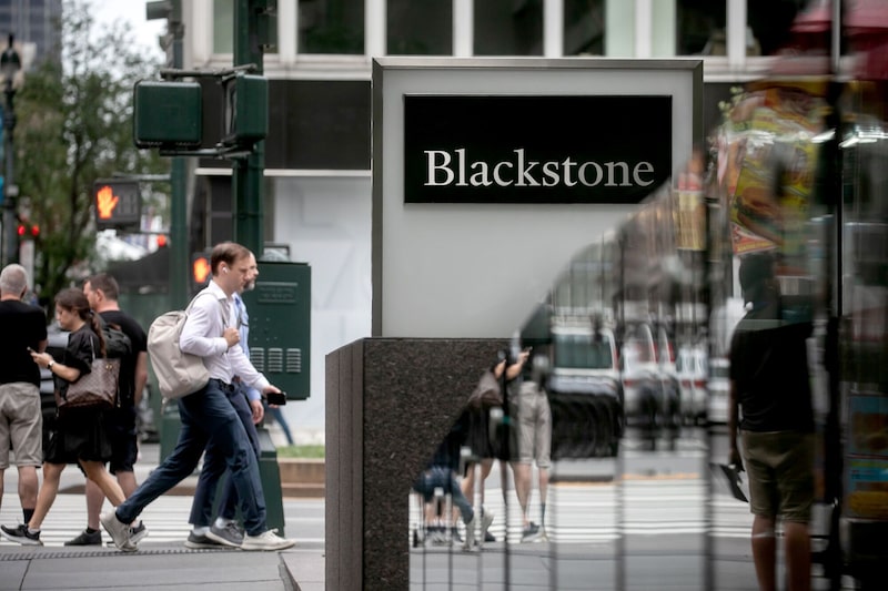 A Blackstone não prevê o aumento dos níveis de alavancagem da TXNM para financiar a compra da empresa. A Blackstone não prevê o aumento dos níveis de alavancagem da TXNM para financiar a compra da empresa.