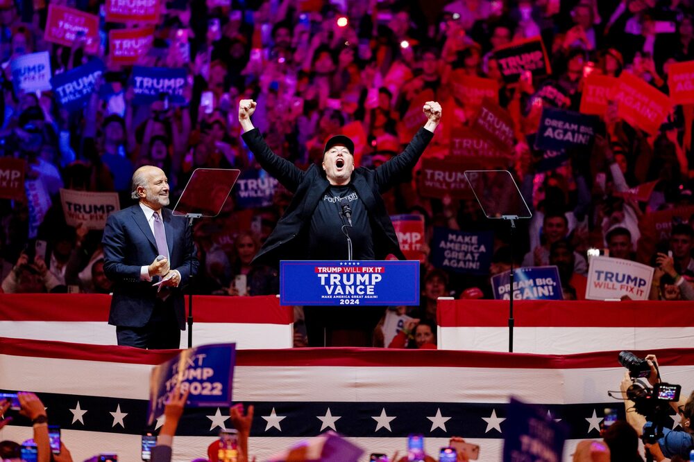 Musk durante un acto de campaña de Trump en el Madison Square Garden de Nueva York, en octubre. Fotógrafo: Adam Gray/Bloomberg. Musk durante un acto de campaña de Trump en el Madison Square Garden de Nueva York, en octubre. Fotógrafo: Adam Gray/Bloomberg.