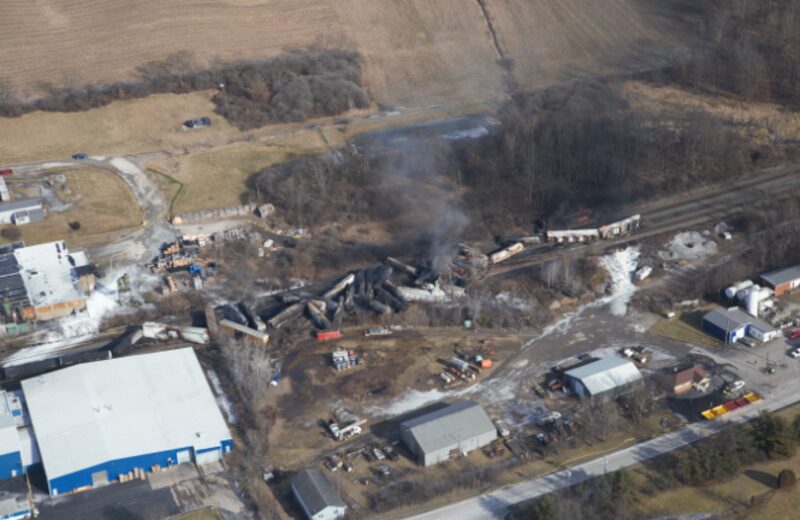 Imagens aéreas do local do acidente do trem que descarrilhou no estado de Ohio, nos EUA (Junta Nacional de Segurança em Transporte) Imagens aéreas do local do acidente do trem que descarrilhou no estado de Ohio, nos EUA (Junta Nacional de Segurança em Transporte)